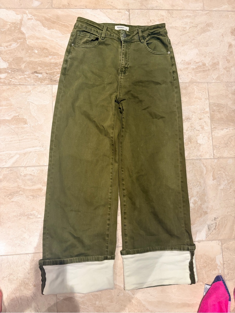 Premium Boutique Size M Olive Green Wide-Leg Jeans with cream cuff stretch